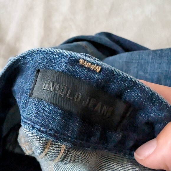 3/$30 Uniqlo straight ripped jeans - Picture 7 of 9